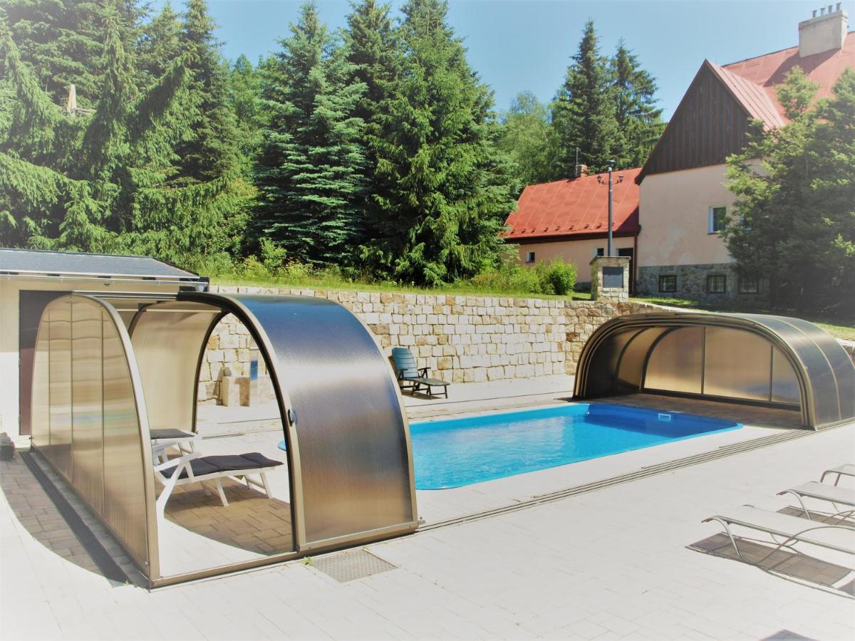 Resort LUFT Sněžník Exterior foto