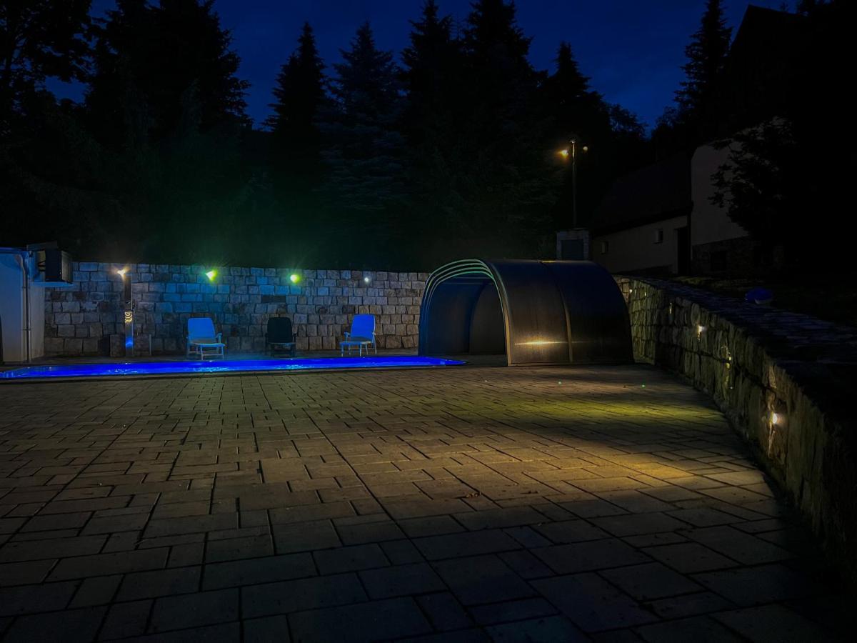 Resort LUFT Sněžník Exterior foto